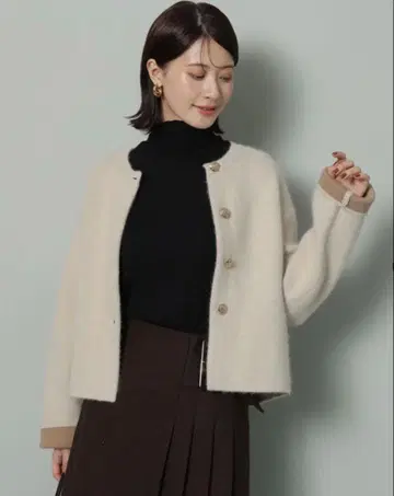 골드 버튼 FUR 니트 자켓