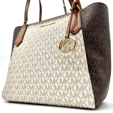 미사용에 가까운 마이클코어스 토트백 시그니처 숄더 A4 가능 브라운