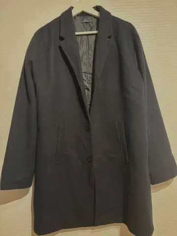 아이템즈 어반 리서치 블랙 체스터 코트