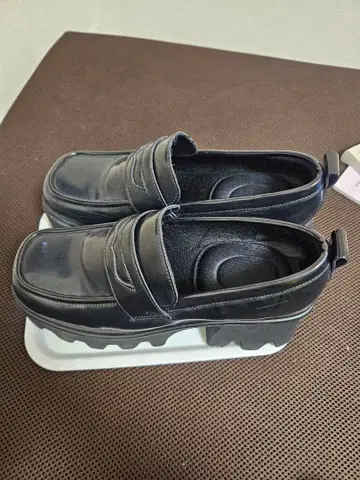 블랙 로퍼 플랫폼 힐