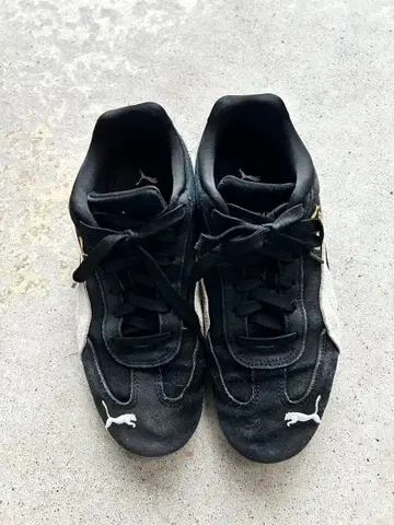 PUMA 스웨이드 스니커즈 블랙 24.5