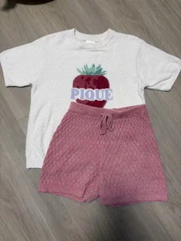 젤라피케 스트로베리 패턴 룸웨어 세트