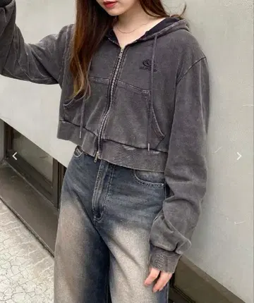 INGNI 피그먼트 맨투맨 숏 ZIP 후드티