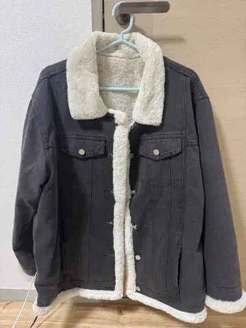 다크 그레이 자켓