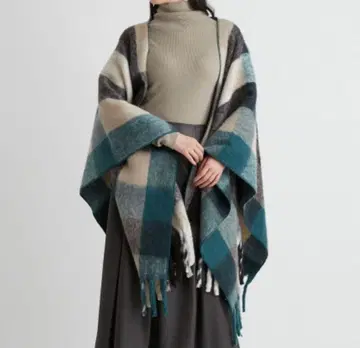 울 혼방 체크 무늬 스톨 S 사이즈