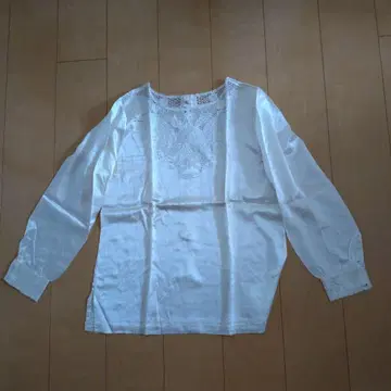 스왓토우 실크 손자수 긴팔 블라우스 36