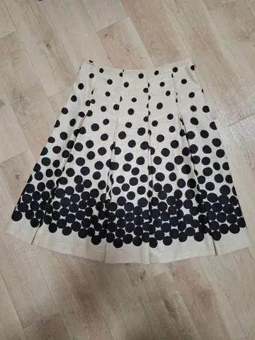 ROPE 도트 무늬 플리츠 스커트 9호