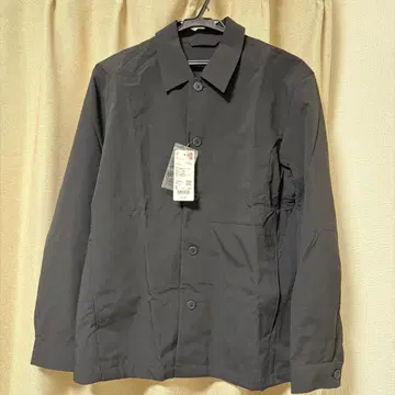 [택 포함 미사용품] UNIQLO 감동 셔츠 재킷 블랙 S