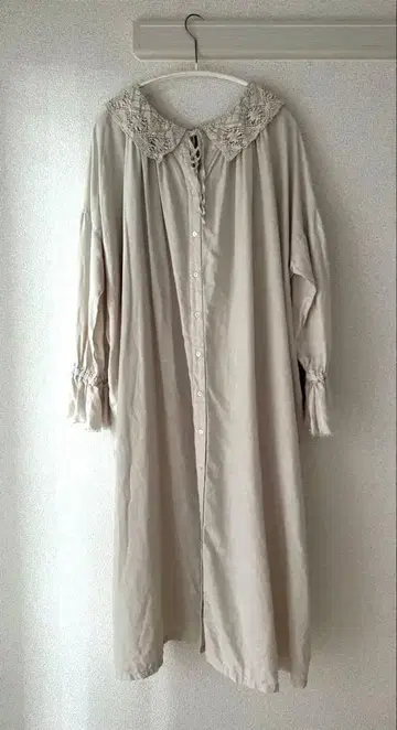 네스트로브 원피스