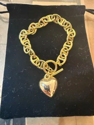 BEAMS 골드 하트 모양 참 팔찌