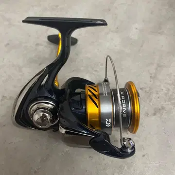 다이와 레브로스 24 LT4000CXH (증정품 포함)