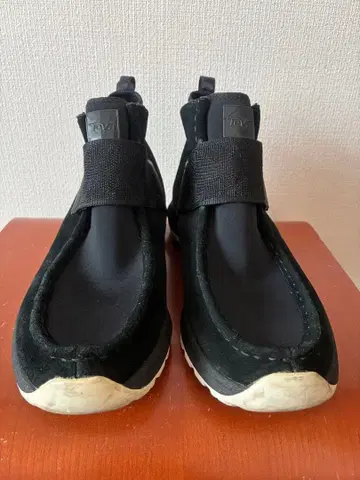 TEVA 페랄타 차카 블랙