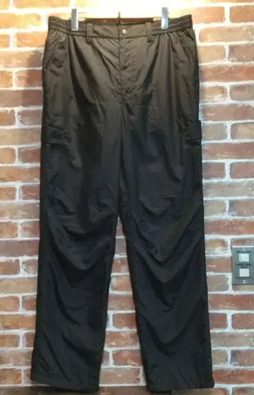 FILA 블랙 팬츠 포켓 부착