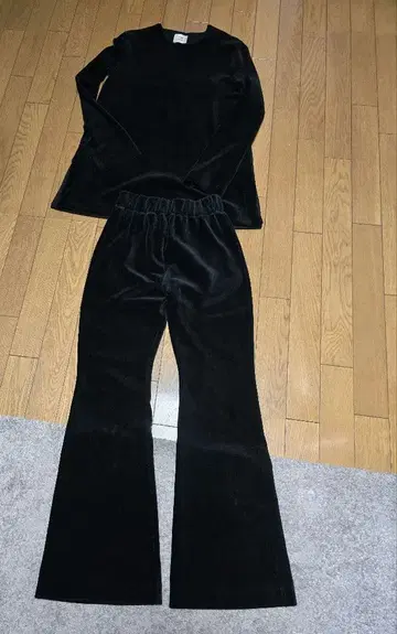 후미에 타나카 블랙 코듀로이 셋업