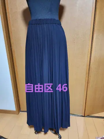 자유구 네이비 플리츠 스커트 사이즈 46