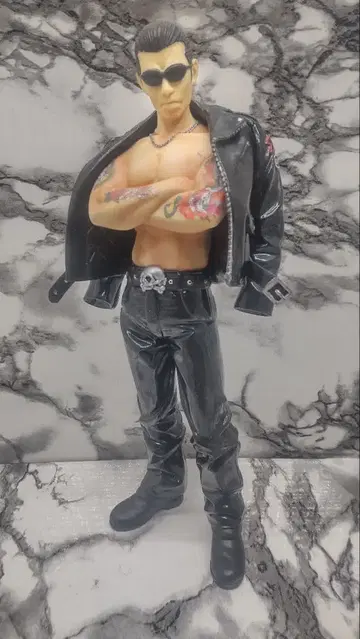 [ 크로우즈 ] 무장전선 3대 부두목 쿠노 류신 피규어 [ CROWS ]