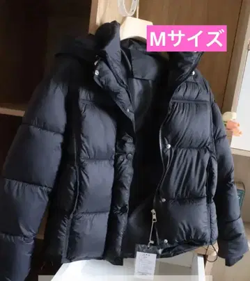 새상품 당일 발송 여성용 블랙 후드 부착 다운 자켓 M 사이즈