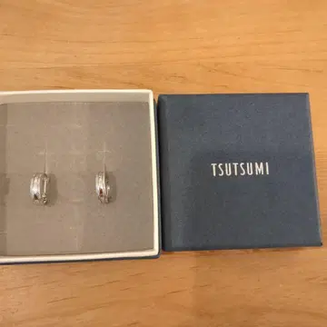 TSUTSUMI 후프 귀걸이