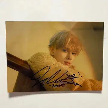 제이 제이짱 neighborhood 사인 포함 사진