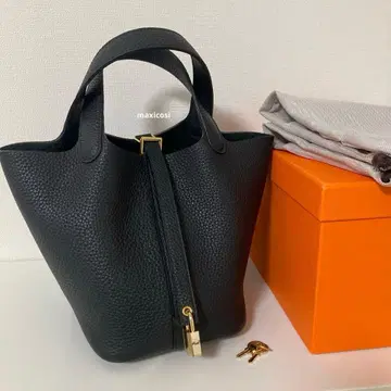 프리미엄 품질 새상품 큐브 백 블랙 x 골드 금장 장식 PM18