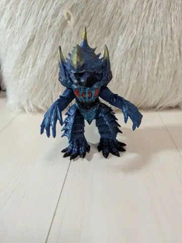 울트라맨 괴수 피규어 디노조르