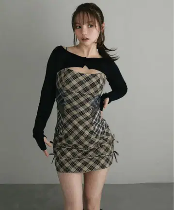 체크 무늬 타이트 미니 드레스 셋업