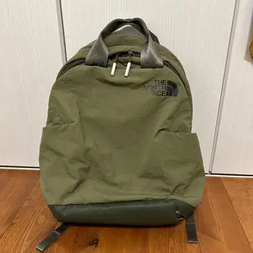 THE NORTH FACE 올리브 그린 백팩