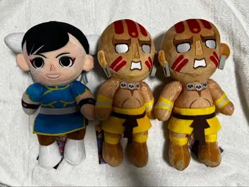 ROUND1 한정판 스트리트 파이터 봉제 인형 춘리 달심 세트