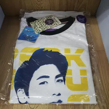 박형식 T셔츠 미개봉 새상품 사인 포함 T셔츠 레어