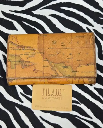 정품 플리마클라세 세계 지도 도안 장지갑 남녀 사용 가능