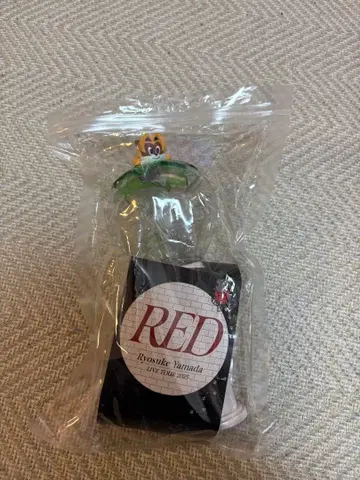 RED 응원봉 캐릭터 포함