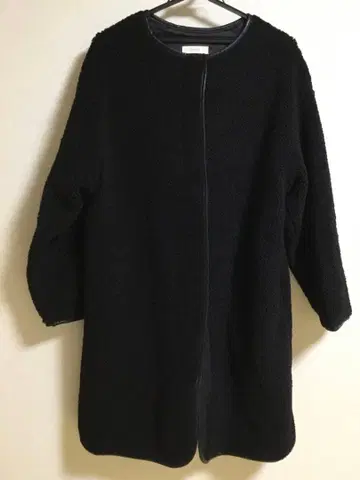 보아 소재 블랙 인조 가죽 트리밍 롱 코트 LL 빅 사이즈