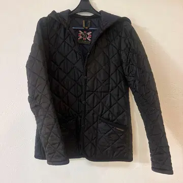 LAVENHAM 블랙 퀼팅 자켓