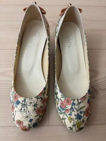 젤리빈스 꽃무늬 펌프스