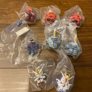 기다림 건담 피규어 8체 세트