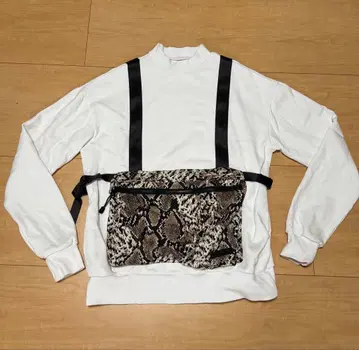 SUPERTHANKS 바디백 긴팔 트레이닝복