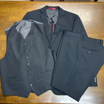 슬림 사이즈 정장 세트 (자켓, 베스트, 팬츠)