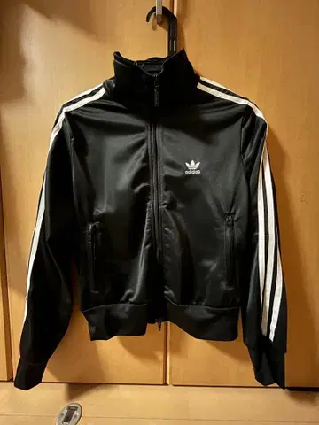 adidas 블랙 저지 M 사이즈