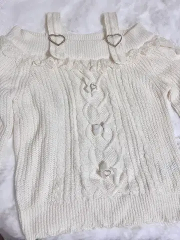 LIZLISA 리즈리사 오프숄더 니트