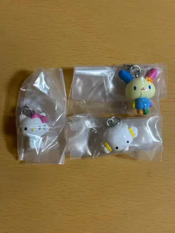산리오 메지루시 액세서리 우사하나 챠미키티 코기뮨 3개