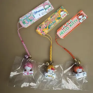 헬로키티 지역 한정판 과일 3개 끈달이