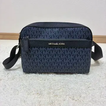 새상품급 사용감 적음 MICHAEL KORS 마이클코어스 크로스 숄더백