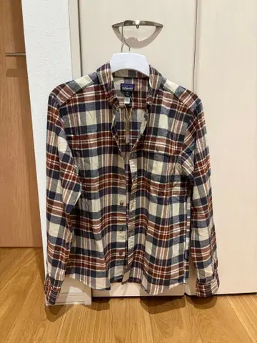 [ 미사용 새상품 ] 파타고니아 라이트웨이트 피오르드 플란넬 셔츠