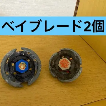 베이블레이드 2개 세트