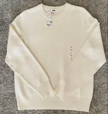 미사용 새상품 UNIQLO 워셔블 밀라노 리브 크루넥 스웨터 S 화이트