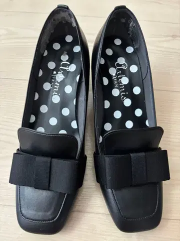 다이애나 로퍼 펌프스