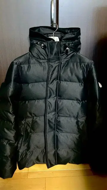 새상품급 피레넥스 피닉스 M 사이즈 PYRENEX PHENIX