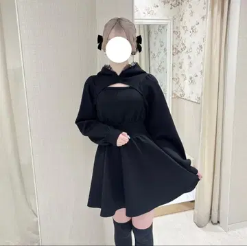 evelyn 프릴 후디 OP 블랙