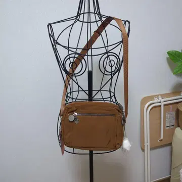 카나나 프로젝트 숄더백 미사용 새상품