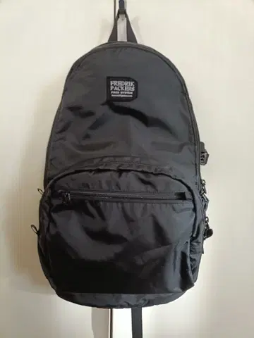 프레드릭 패커스 백팩 백팩